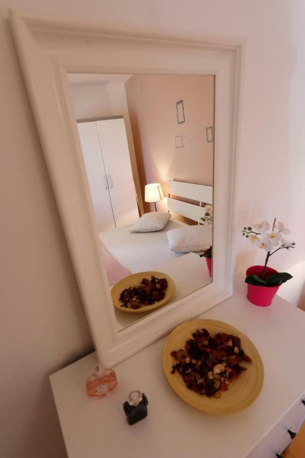 Ferienwohnung Apartman Bluemarin Pakoštane Exterior foto