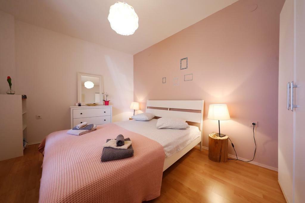 Ferienwohnung Apartman Bluemarin Pakoštane Exterior foto